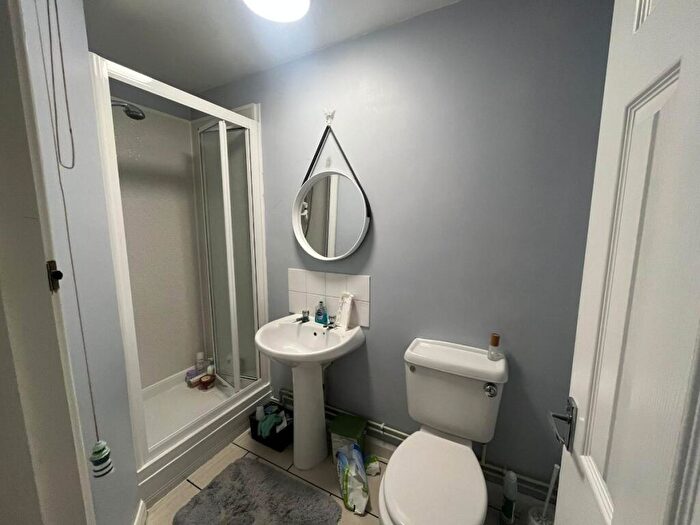 5 Bedroom Semi-Detached House To Rent In St. Martins Road, Canterbury, CT1