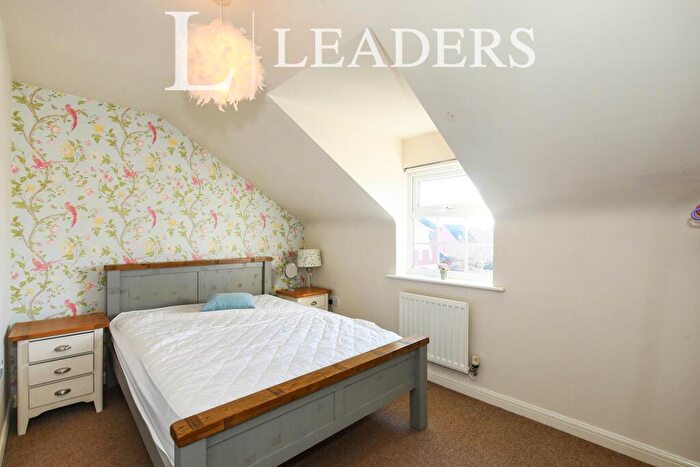 4 Bedroom Town House To Rent In Smithers Close, CW5