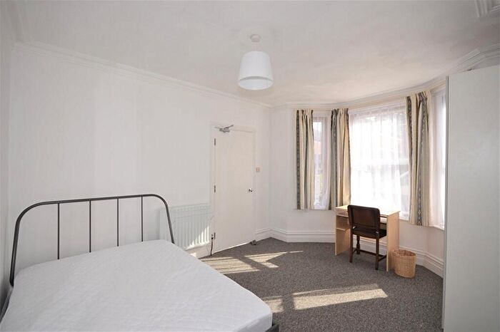 4 Bedroom Detached House To Rent In Osborne Road, Winton, Bournemouth, BH9