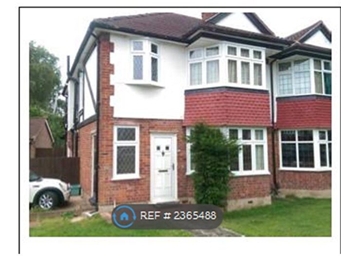 1 Bedroom Maisonette To Rent In Vale Crescent, London, SW15