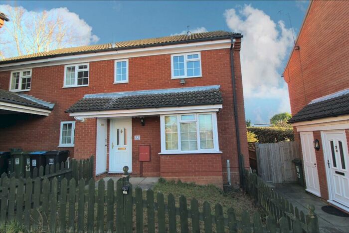 2 Bedroom Terraced House To Rent In Thistle Close, Hemel Hempstead, Hertfordshire, HP1
