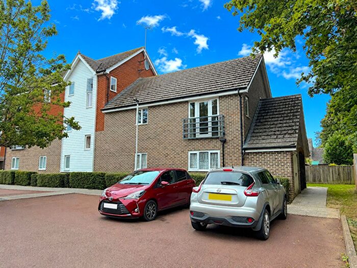 2 Bedroom Flat For Sale In Edward Vinson Drive, Faversham, ME13