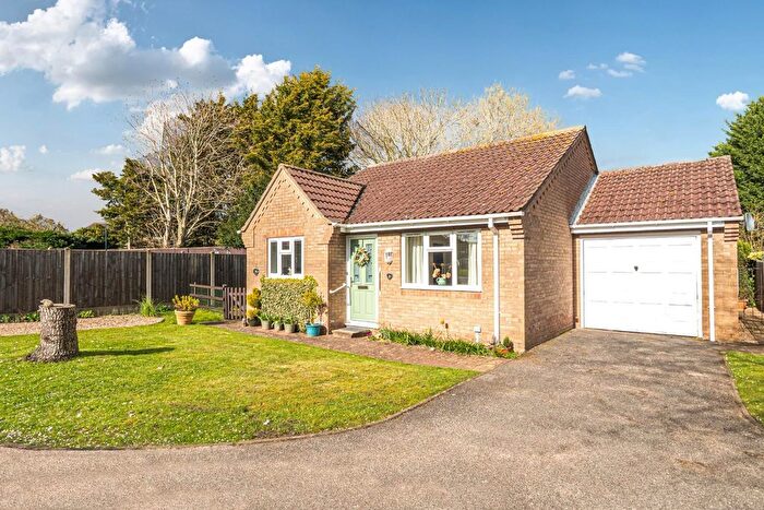 2 Bedroom Detached Bungalow For Sale In The Oaklands, Wragby, Market Rasen, LN8