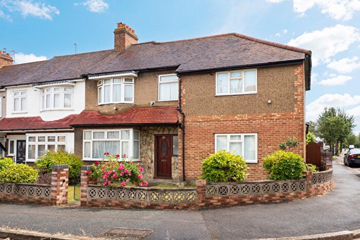 5 Bedroom End Terrace House For Sale In Broomloan Lane, Sutton, SM1