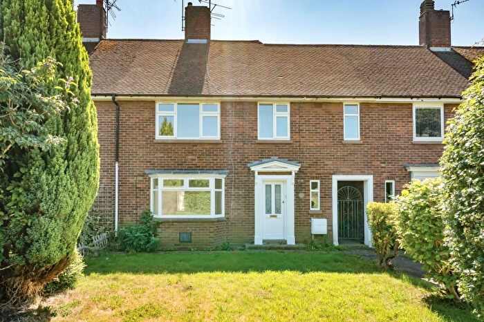 4 Bedroom Terraced House To Rent In Thame Road, Aylesbury, HP21