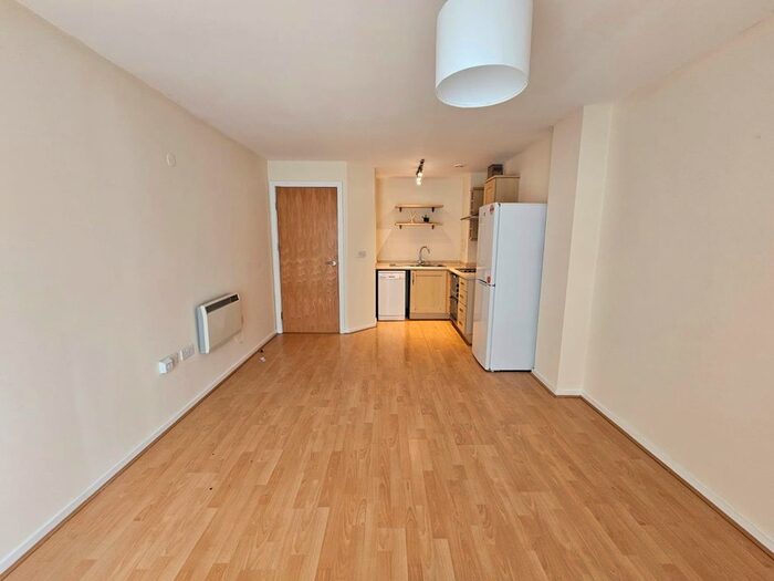2 Bedroom Flat To Rent In Millsands, Sheffield, S3