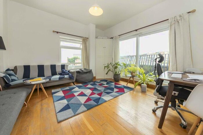 1 Bedroom Flat To Rent In Maltby Street, London, SE1