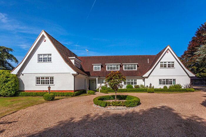 5 Bedroom Detached House For Sale In Henley Road, Hurley, Maidenhead, SL6