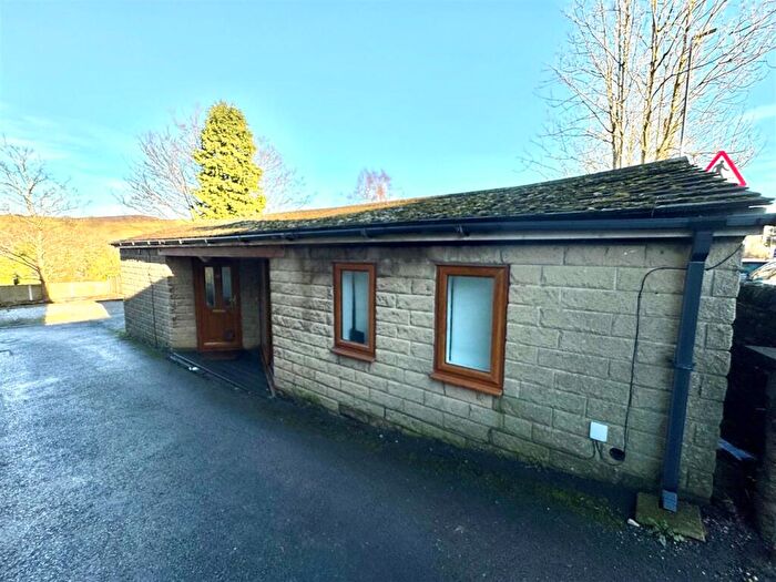 1 Bedroom Detached Bungalow To Rent In New Mills Road, Hayfield, High Peak, SK22