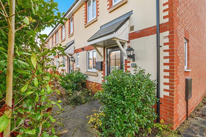 2 Bedroom End Of Terrace House For Sale In Fallow Field, Honeybourne, Evesham, WR11