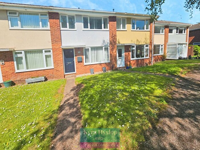 3 Bedroom Terraced House For Sale In Ash Farm Close, Exeter, EX1