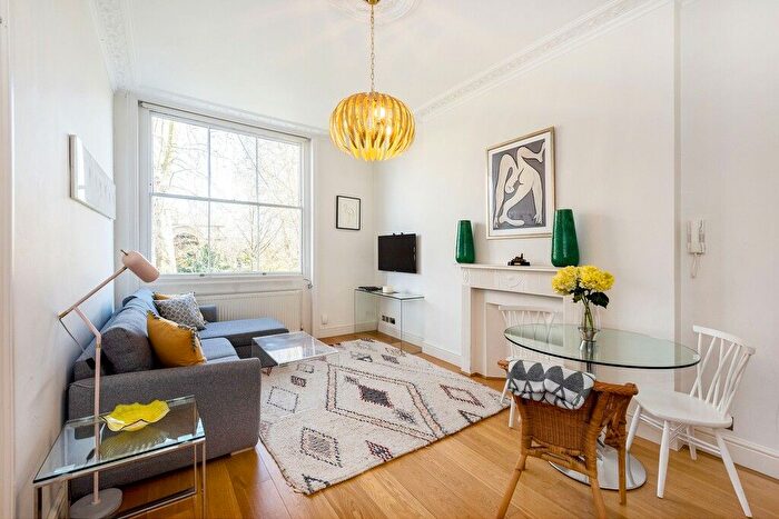 1 Bedroom Flat To Rent In Palace Gardens Terrace, Kensington, W8