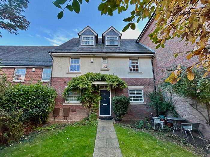 Studio To Rent In Bernardines Way, MK16