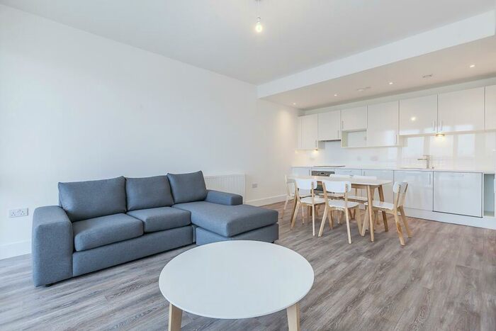 2 Bedroom Apartment To Rent In Argo Apartments, Canning Town London, E16