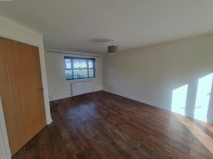 3 Bedroom Semi-Detached House To Rent In Folly Wood Drive, Chorley, PR7