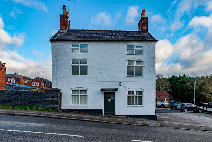 4 Bedroom Character Property To Rent In Crewe Road, Wheelock, CW11