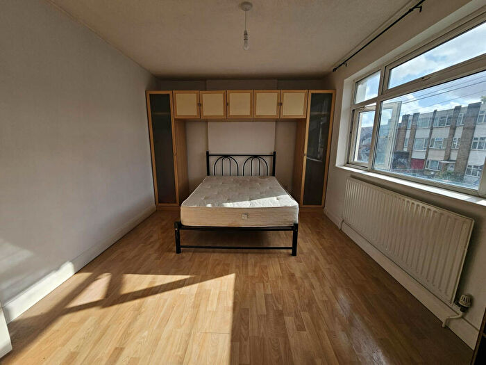 6 Bedroom Terraced House To Rent In Canning Town, London, E13