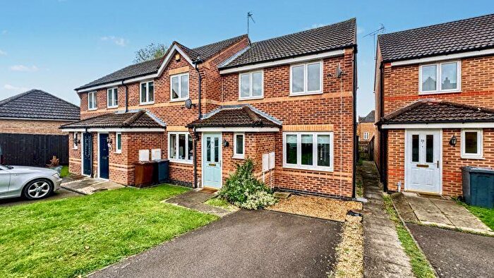 2 Bedroom End Of Terrace House To Rent In Mercer Drive, Lincoln, LN1