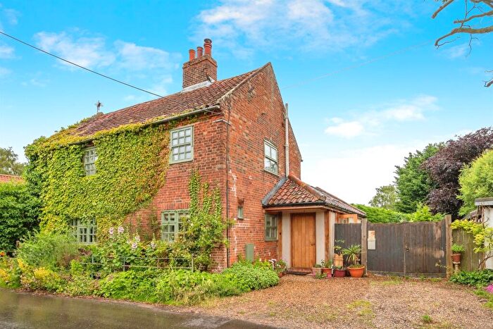 3 Bedroom Character Property For Sale In The Green, Aldborough, Norwich, NR11