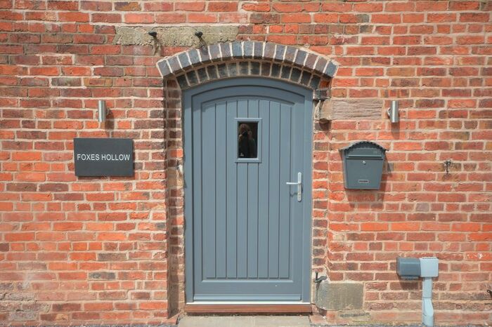 2 Bedroom Barn Conversion To Rent In Bridgehouse Lane, Off Hassall Road, Winterley, Sandbach, CW11