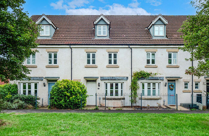 4 Bedroom Terraced House For Sale In Pear Tree Avenue, Long Ashton, BS41