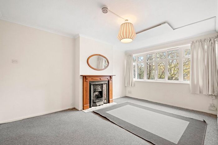 1 Bedroom Flat To Rent In Harling Court, Burns Road, SW11