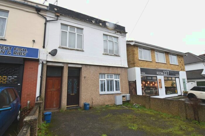 1 Bedroom Flat To Rent In Elmsleigh Drive, Leigh-On-Sea, SS9