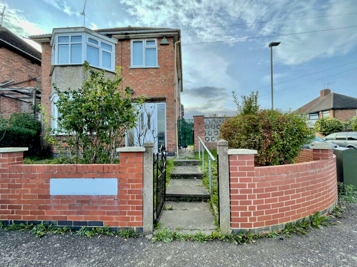 3 Bedroom Detached House To Rent In Averil Road, Humberstone, Leicester, LE5