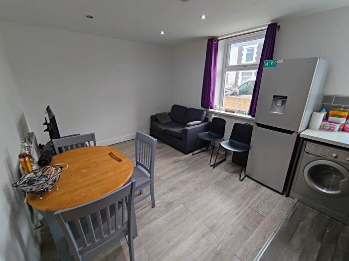 1 Bedroom Flat To Rent In Woodville Road, Cathays, CF24