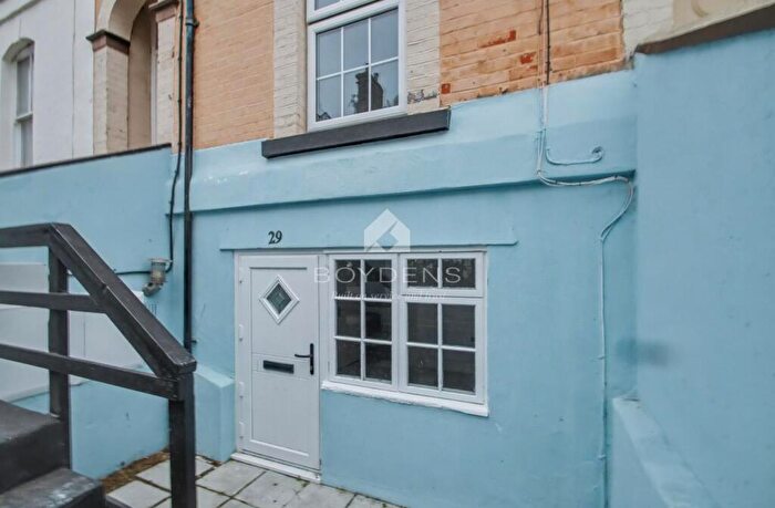 2 Bedroom Flat To Rent In Victoria Street, Harwich, CO12