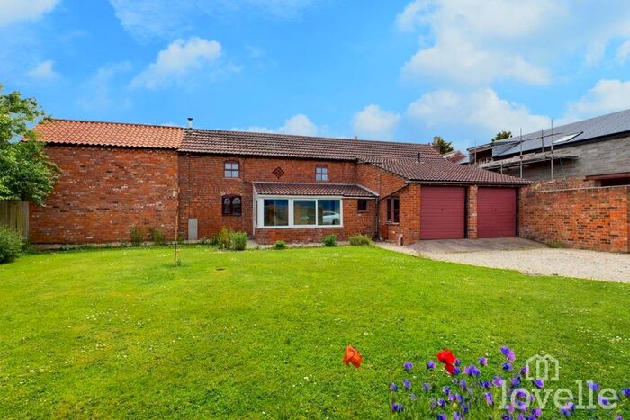 3 Bedroom Terraced House For Sale In Barrow Road, Goxhill, DN19