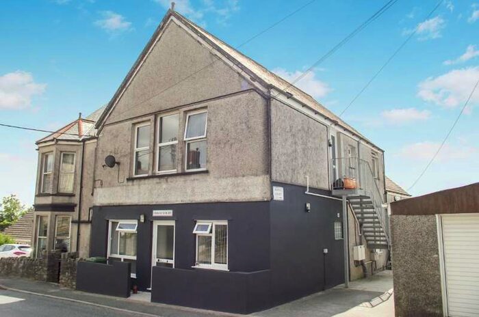 1 Bedroom Flat To Rent In Chapel Road, , Foxhole, PL26