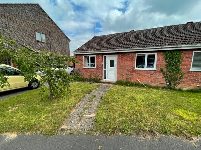 2 Bedroom Bungalow To Rent In Barley Way, Norwich NR17