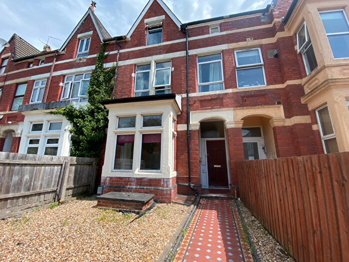 2 Bedroom Flat To Rent In Llandaff Road, Cardiff, CF11