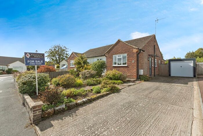 2 Bedroom Bungalow For Sale In Chester Avenue, Tunbridge Wells, Kent, TN2