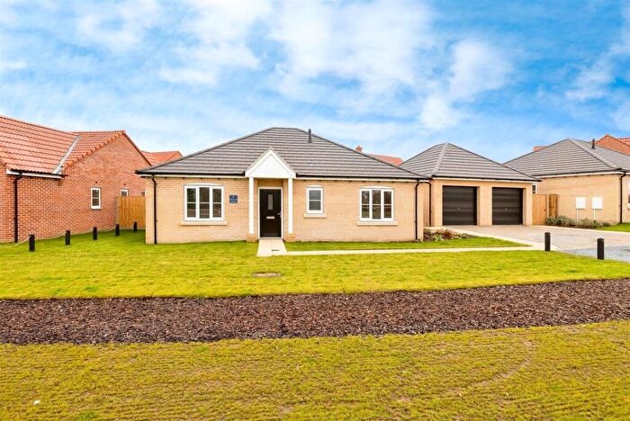 3 Bedroom Detached Bungalow For Sale In Skylark Drive, Wrentham, Beccles, NR34
