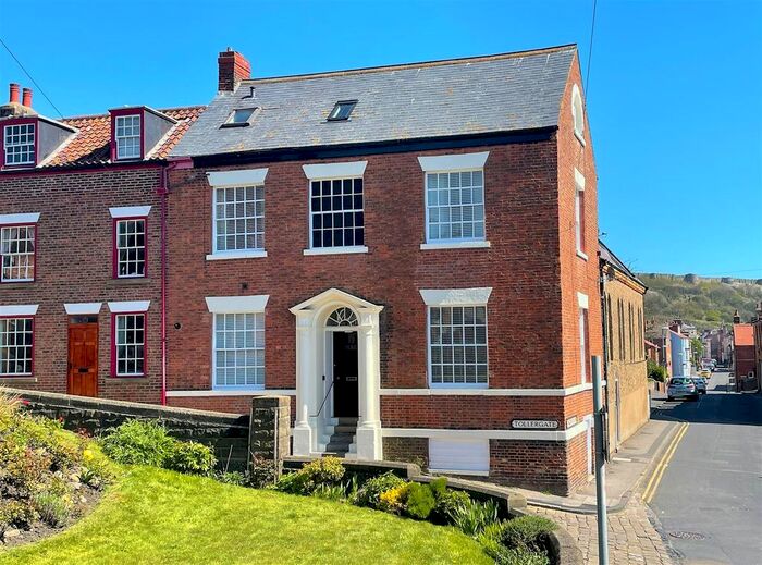 4 Bedroom Property To Rent In Tollergate, Scarborough, YO11