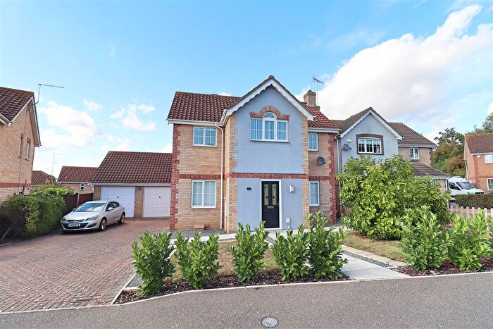3 Bedroom Detached House To Rent In Rushmoor Drive, Braintree, CM7
