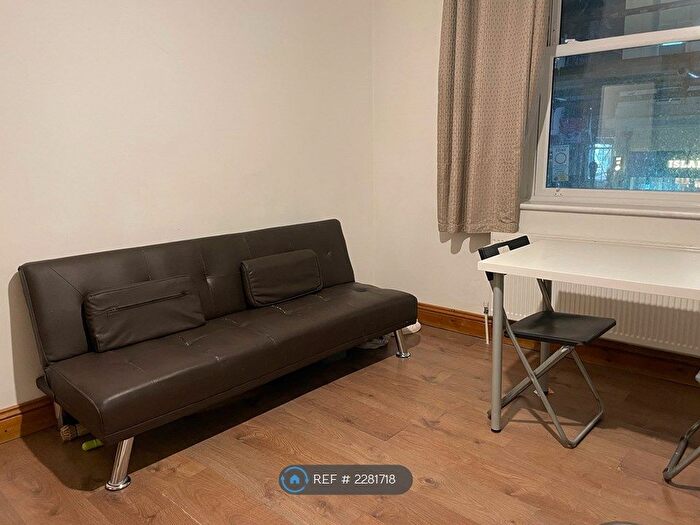 1 Bedroom Flat To Rent In West Street, Brighton, BN1