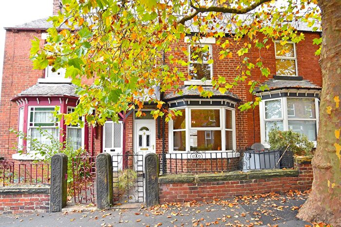 3 Bedroom Terraced House For Sale In Harrison Grove, Harrogate, HG1