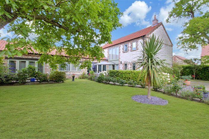 4 Bedroom Character Property For Sale In West End, Northwold, IP26