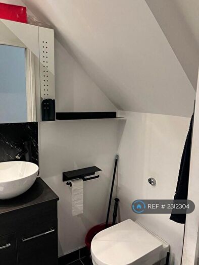 1 Bedroom Flat To Rent In Northumberland Avenue, Welling, DA16