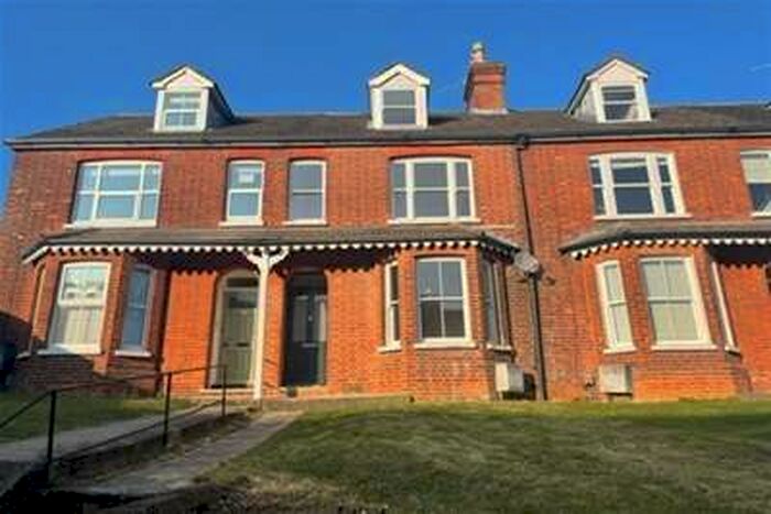 4 Bedroom Terraced House To Rent In Town Centre, RG21