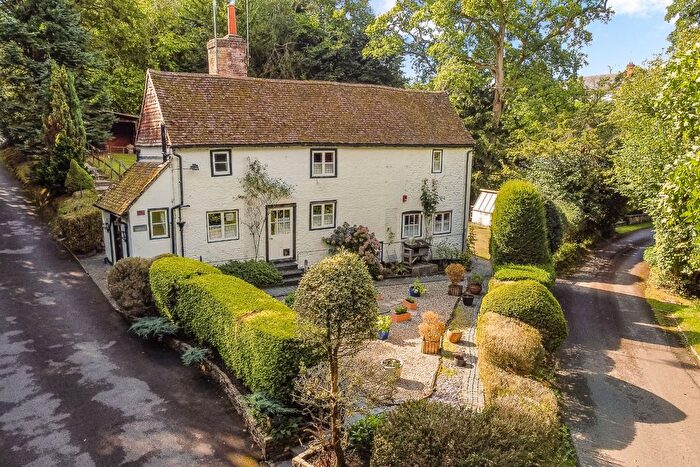 2 Bedroom Detached House For Sale In Jumps Road, Churt, Farnham, Surrey, GU10
