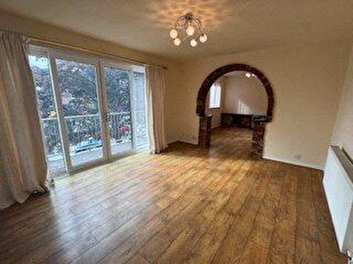 3 Bedroom Flat To Rent In School Road, Bulkington, Bedworth, Warwickshire, CV12