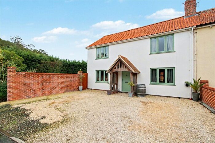4 Bedroom Detached House For Sale In Hall Road, Hopton, Great Yarmouth, Norfolk, NR31