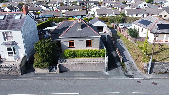 3 Bedroom Bungalow For Sale In Carmarthen Road, Kilgetty, Pembrokeshire, SA68