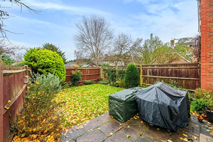 2 Bedroom End Of Terrace House To Rent In Burfield Road, Old Windsor, SL4