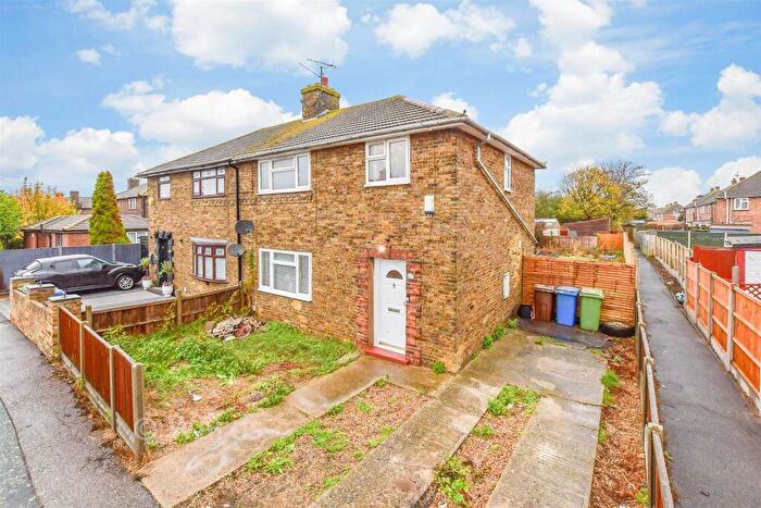 3 Bedroom Semi Detached House For Sale In Second Avenue, Sheerness, Kent, ME12