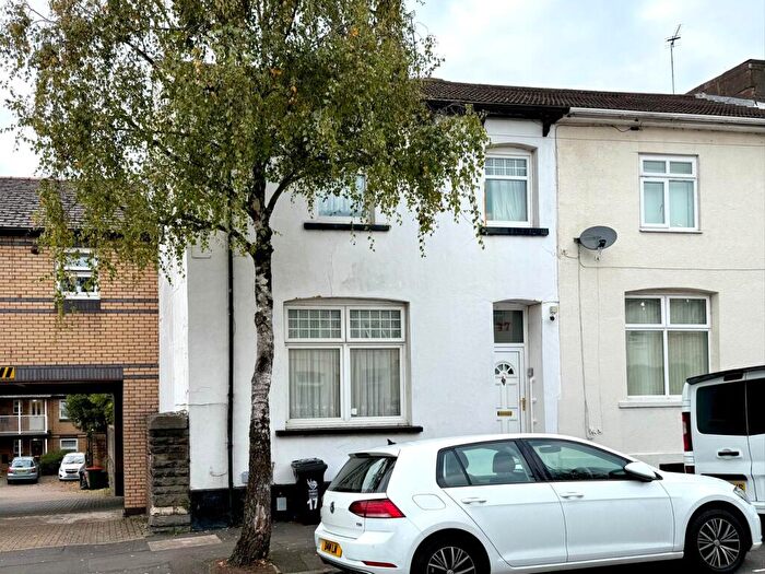 5 Bedroom End Of Terrace House For Sale In Victoria Avenue, Newport, NP19